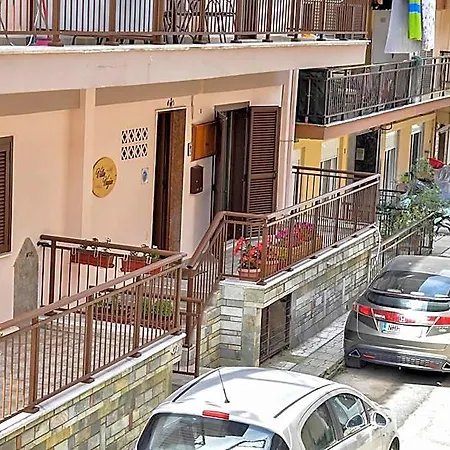 Hotel Vayia 3*