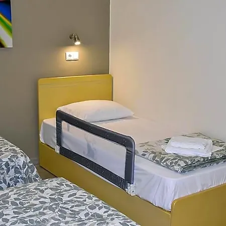 Vayia 3* Megali Volvi