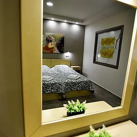 Hotel Vayia